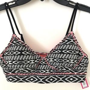 🏷️ NWT AZTEC BIKINI/BRALETTE TOP